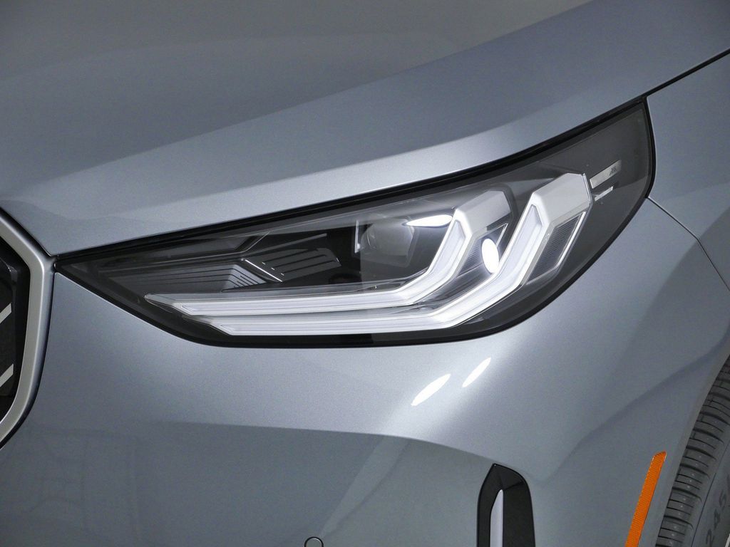 Thumbnail: 2026 BMW X3 - 17