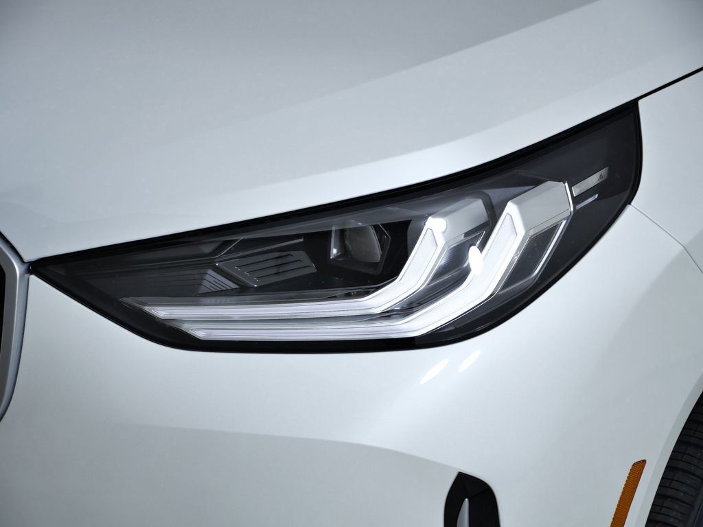 Thumbnail: 2026 BMW X3 - 16