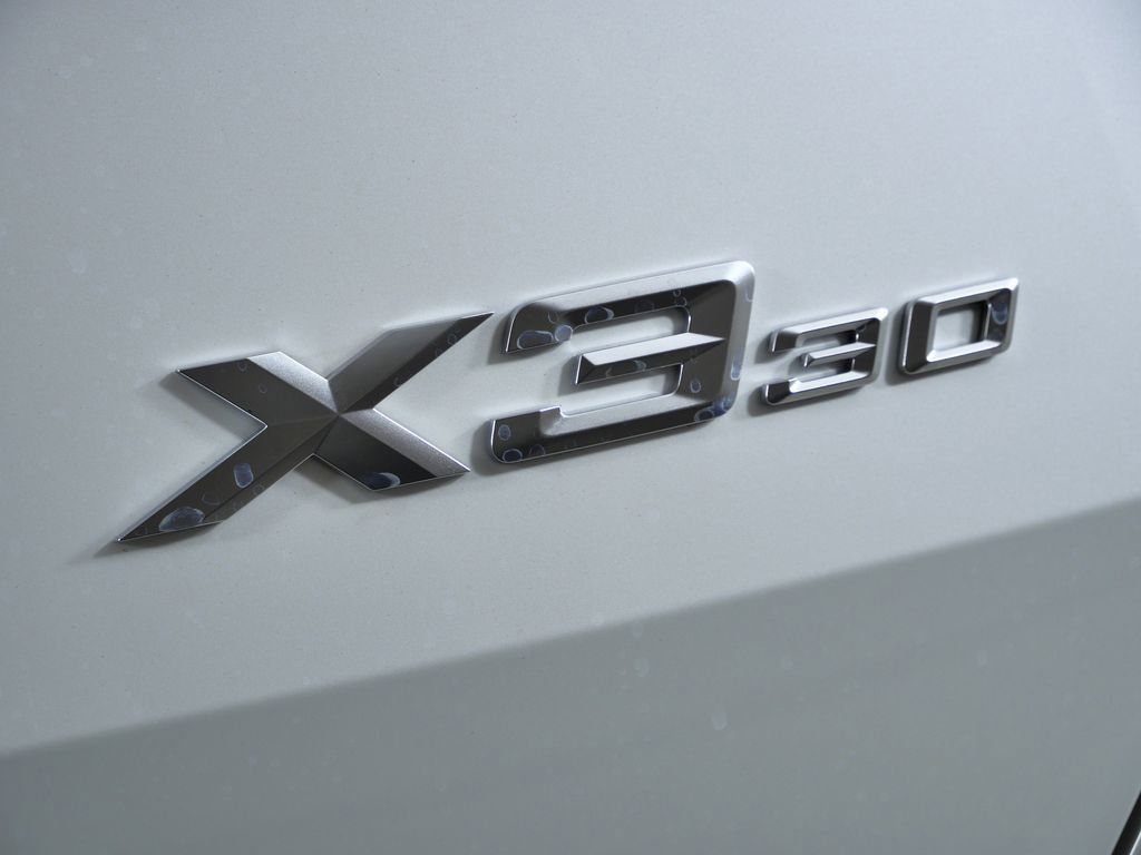 Thumbnail: 2026 BMW X3 - 21