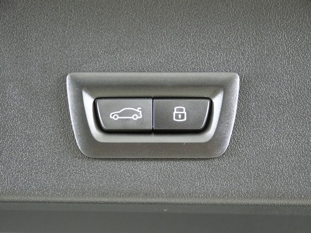 Thumbnail: 2026 BMW X3 - 32