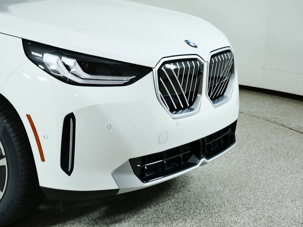 Thumbnail: 2026 BMW X3 - 17