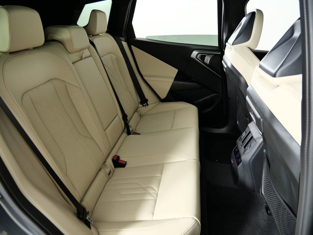 Thumbnail: 2026 BMW X3 - 30