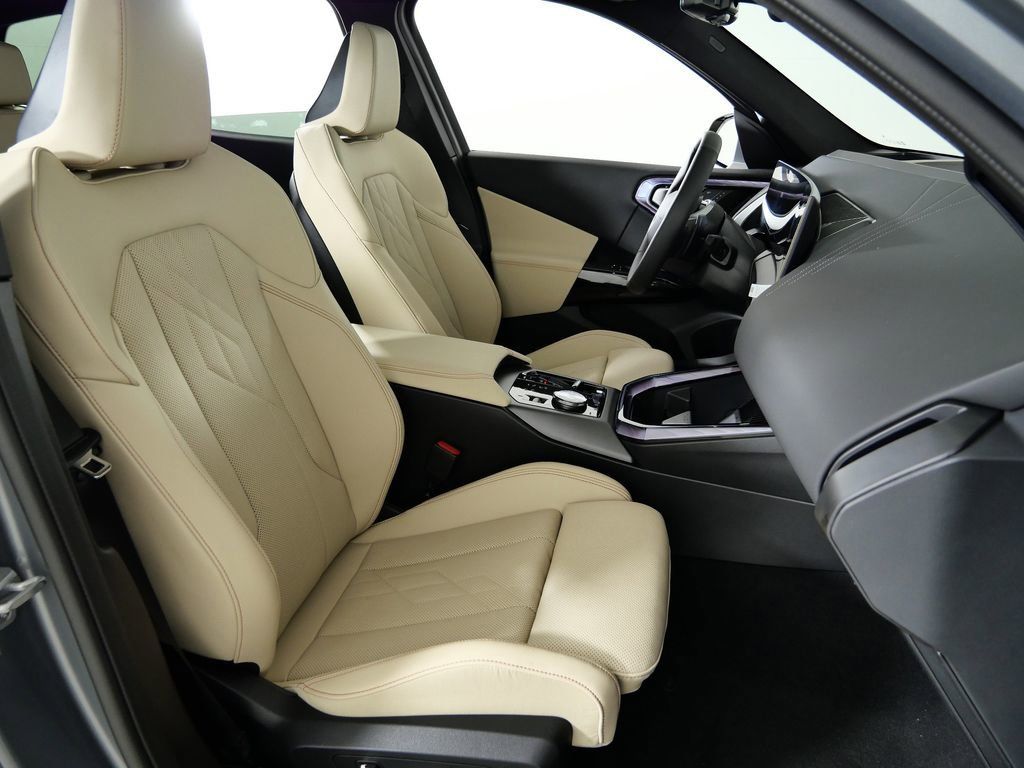 Thumbnail: 2026 BMW X3 - 10