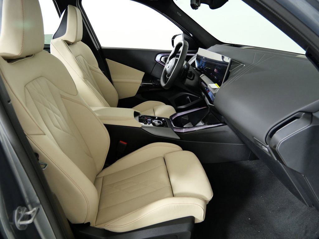 Thumbnail: 2026 BMW X3 - 9