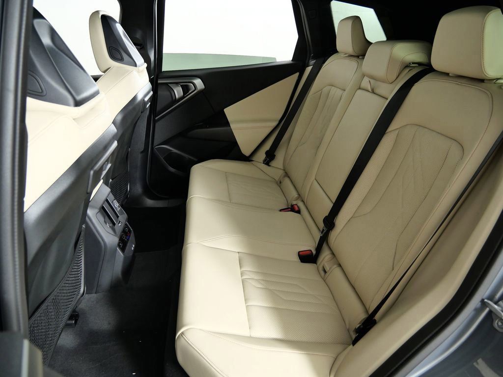 Thumbnail: 2026 BMW X3 - 36