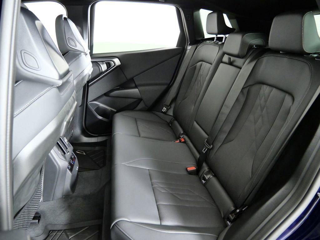 Thumbnail: 2026 BMW X3 - 32