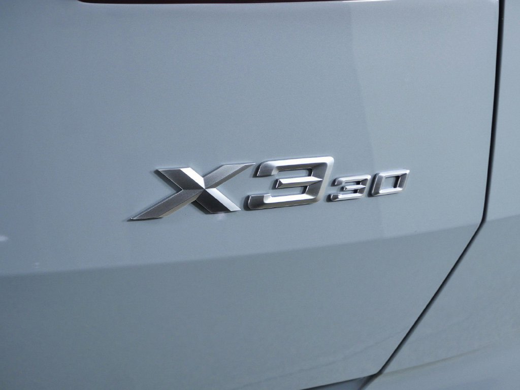 Thumbnail: 2026 BMW X3 - 23