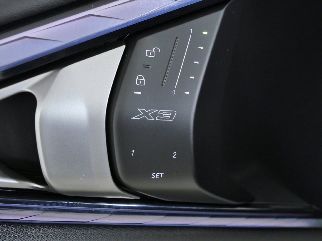 Thumbnail: 2026 BMW X3 - 13