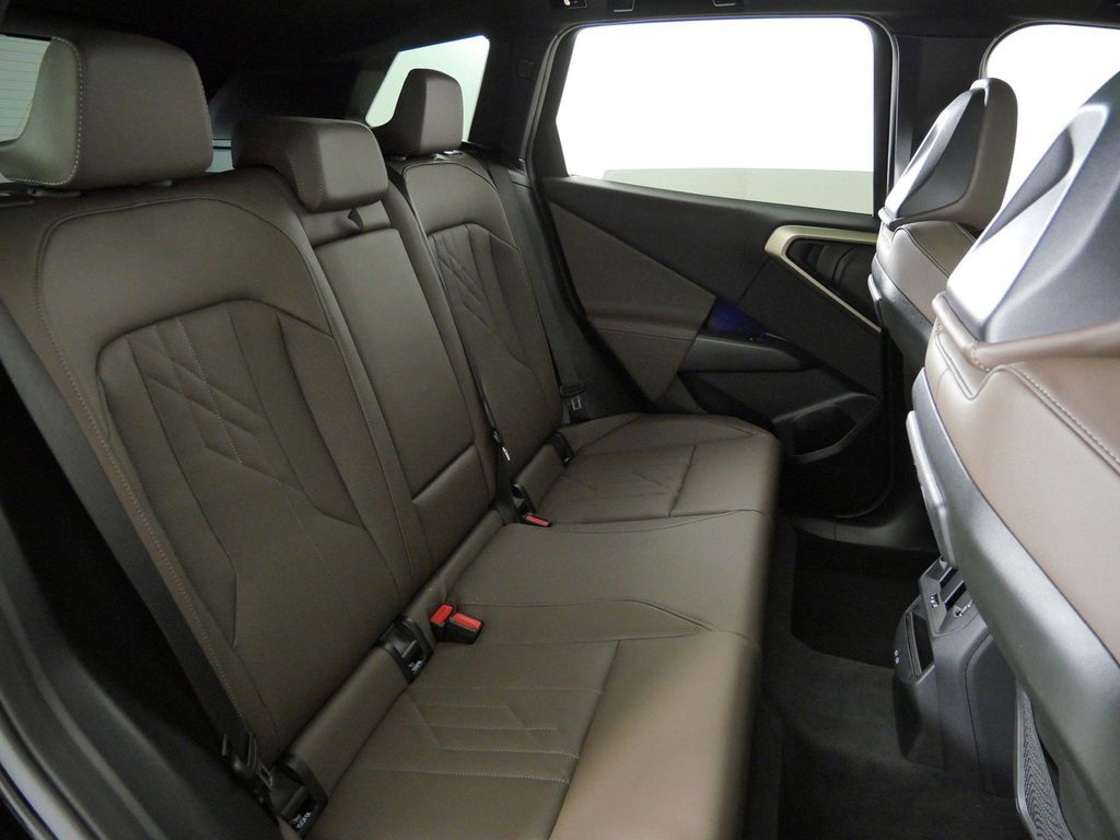 Thumbnail: 2025 BMW X3 - 33