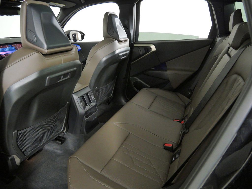 Thumbnail: 2025 BMW X3 - 36