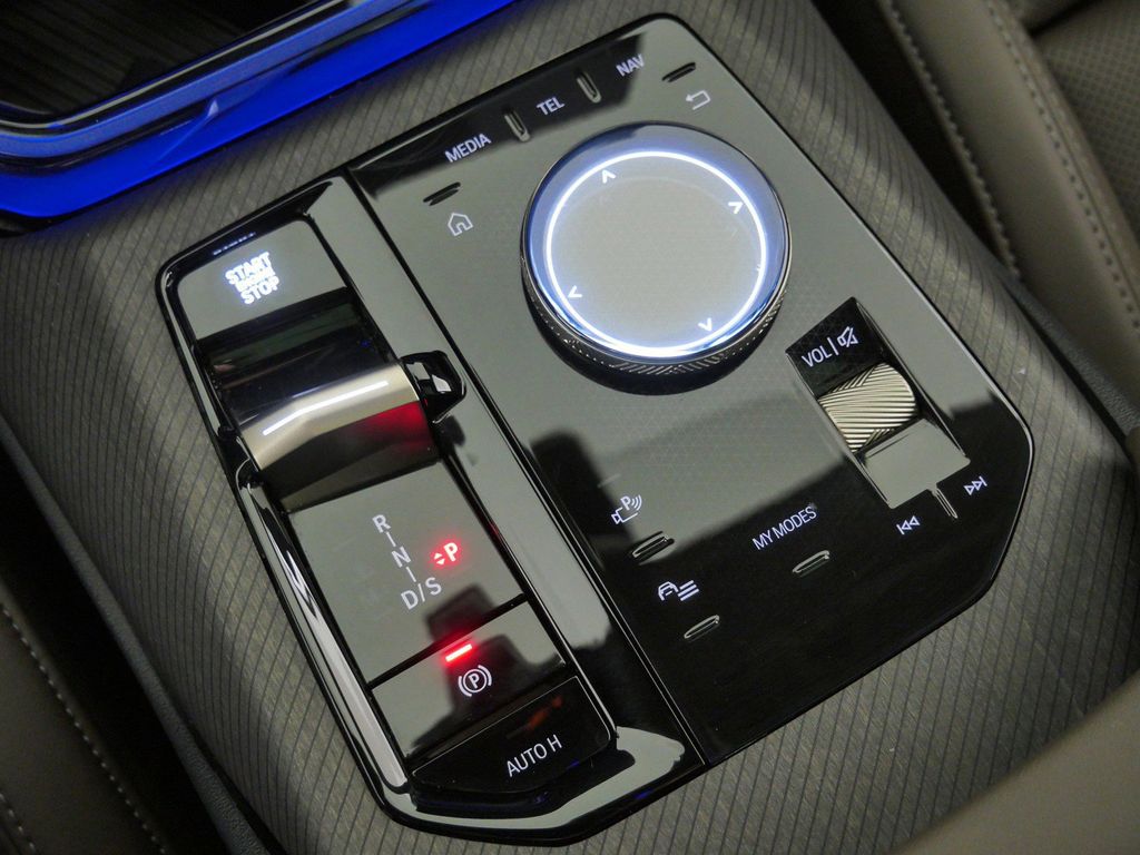 Thumbnail: 2025 BMW X3 - 49