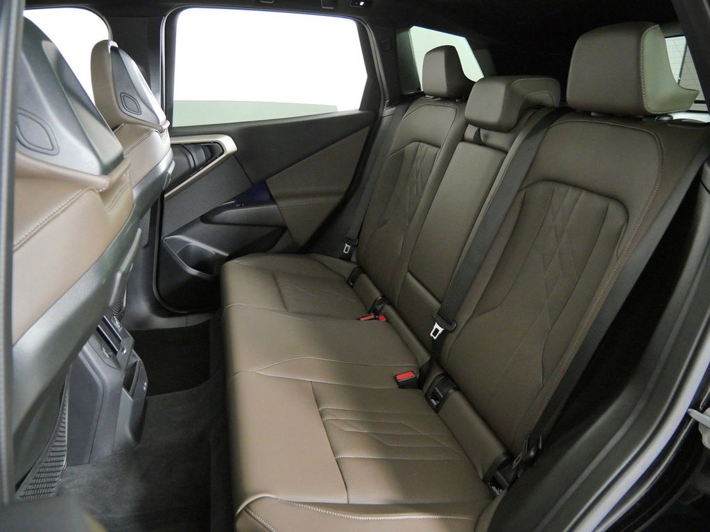 Thumbnail: 2025 BMW X3 - 37