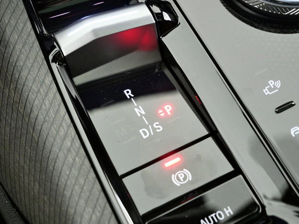 Thumbnail: 2026 BMW X3 - 13