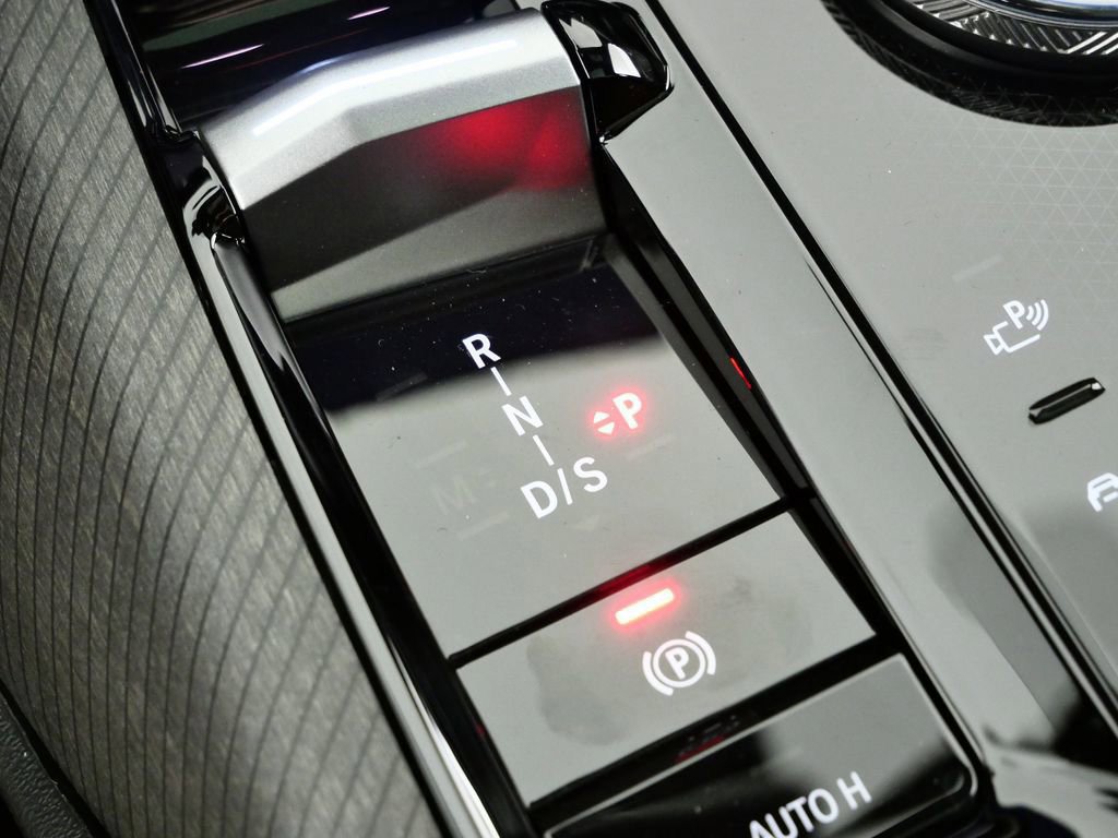 Thumbnail: 2026 BMW X3 - 13
