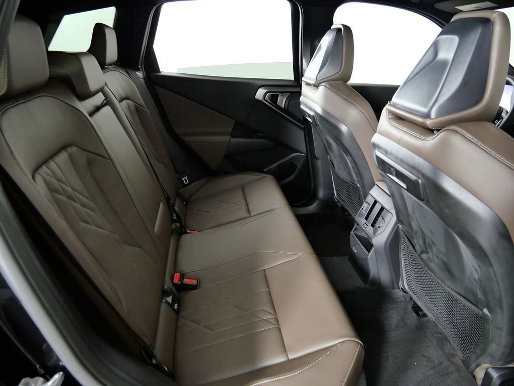 Thumbnail: 2026 BMW X3 - 11