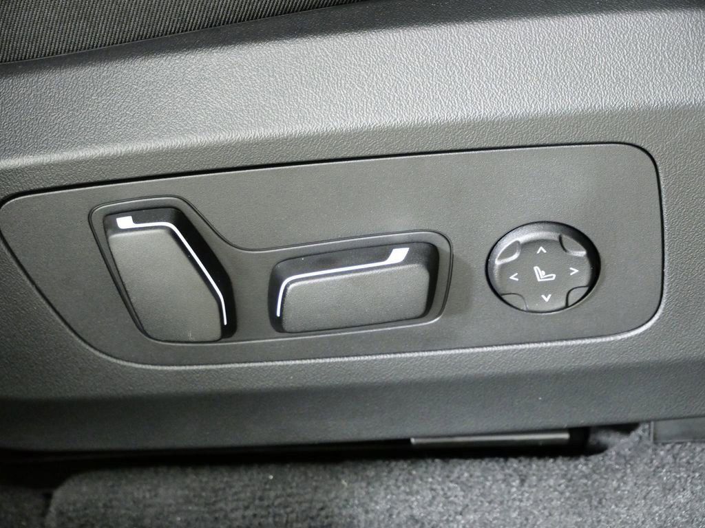 Thumbnail: 2026 BMW X3 - 30