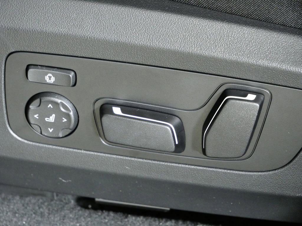 Thumbnail: 2026 BMW X3 - 42