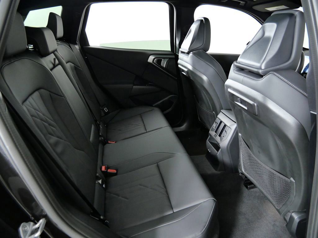 Thumbnail: 2026 BMW X3 - 11