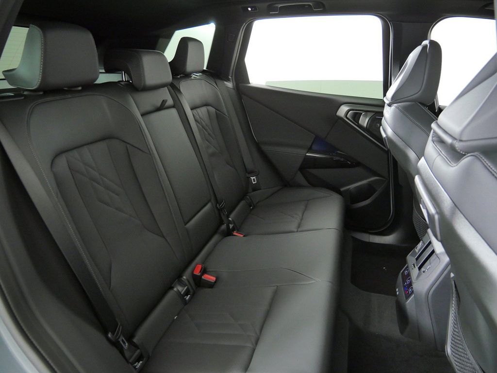 Thumbnail: 2026 BMW X3 - 33
