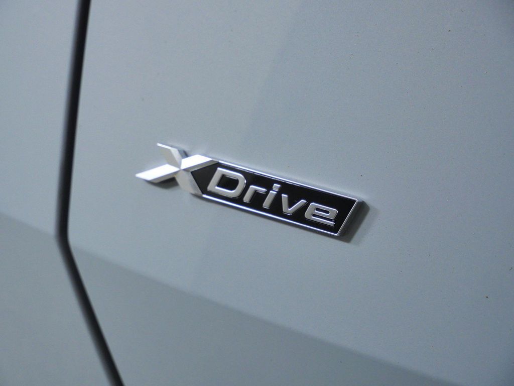 Thumbnail: 2026 BMW X3 - 23
