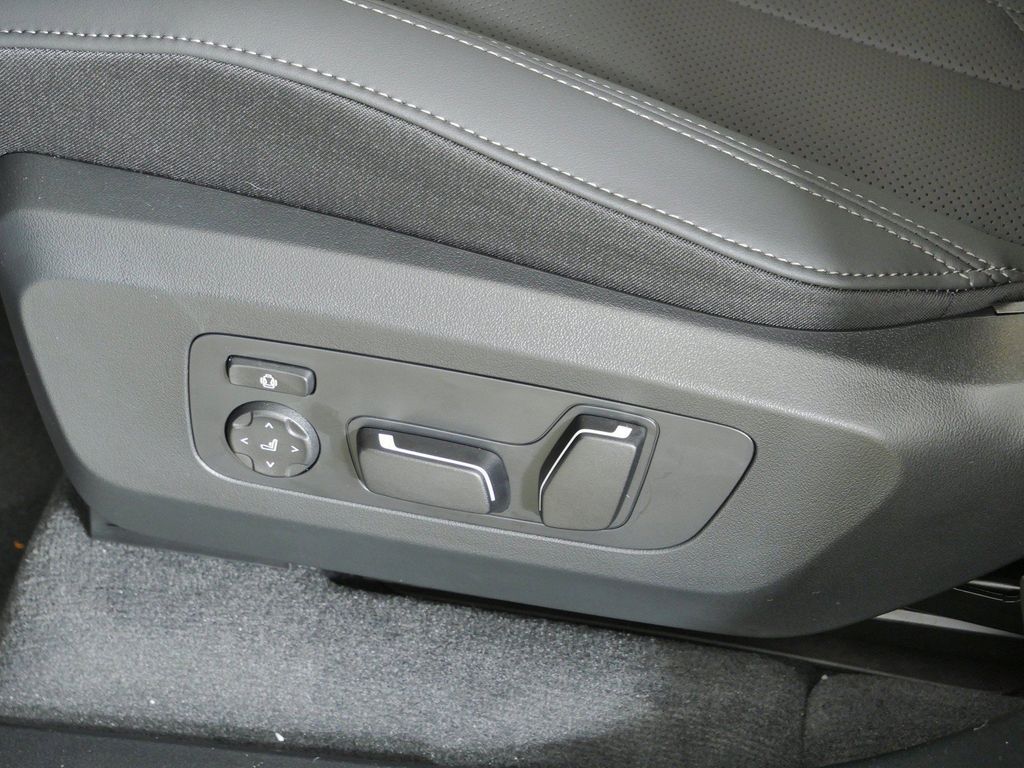 Thumbnail: 2026 BMW X3 - 44