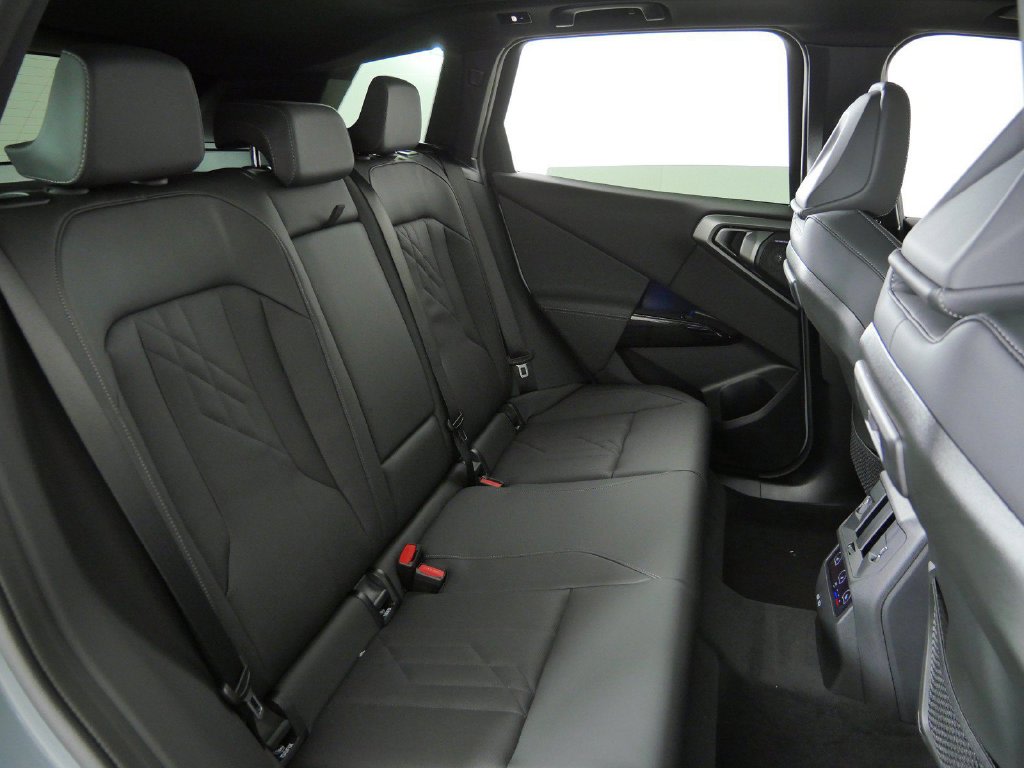 Thumbnail: 2026 BMW X3 - 33