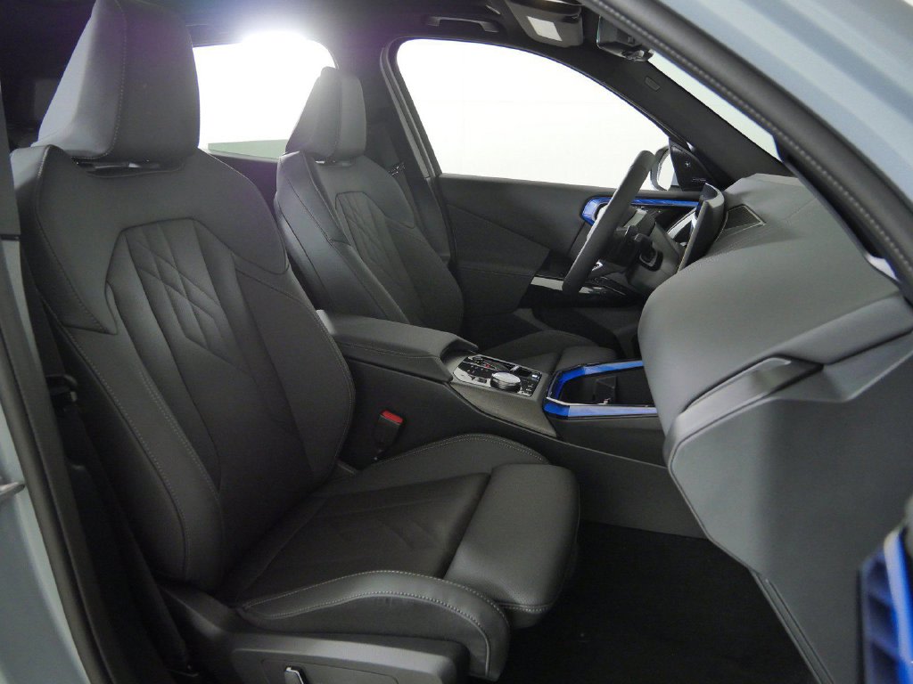 Thumbnail: 2026 BMW X3 - 10