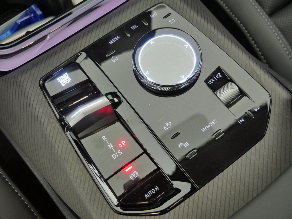 Thumbnail: 2026 BMW X3 - 13