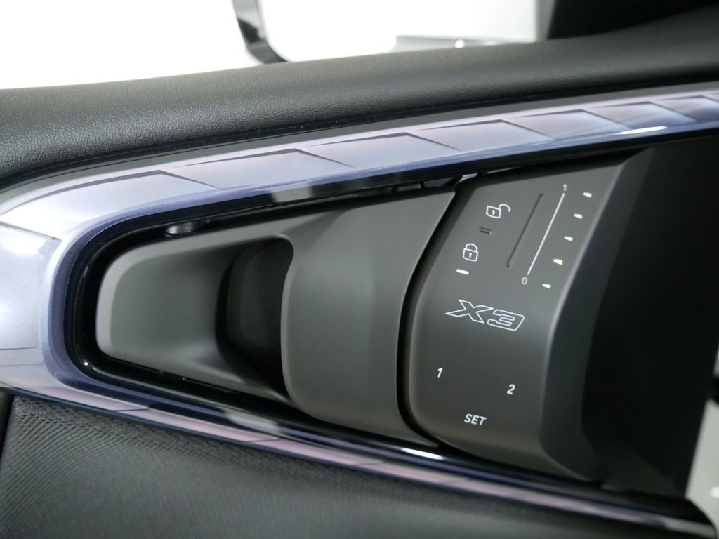 Thumbnail: 2025 BMW X3 - 37