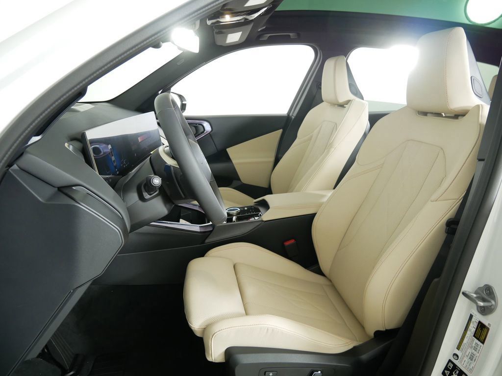 Thumbnail: 2025 BMW X3 - 35