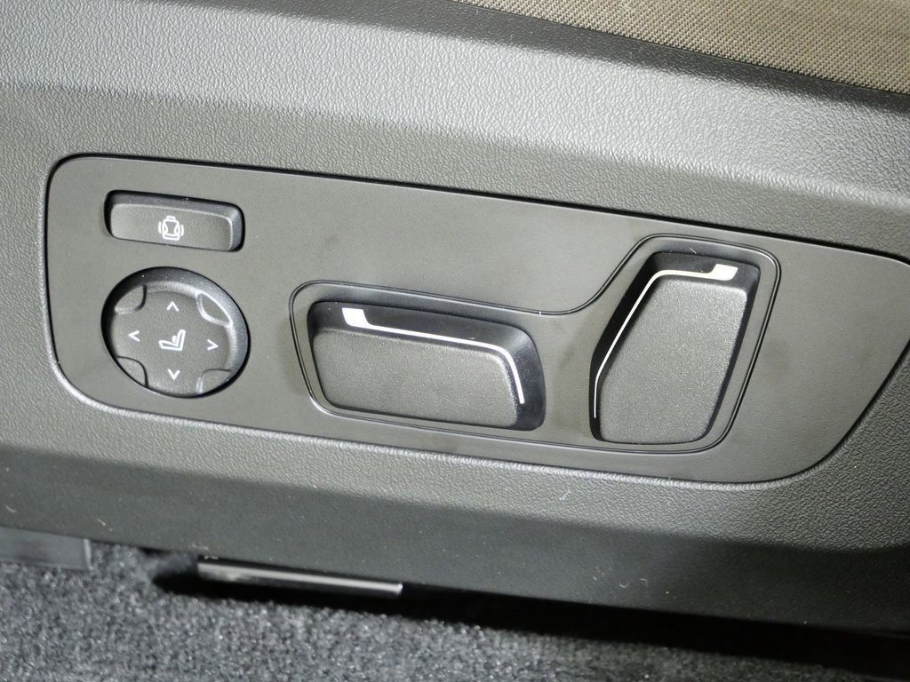 Thumbnail: 2026 BMW X3 - 43