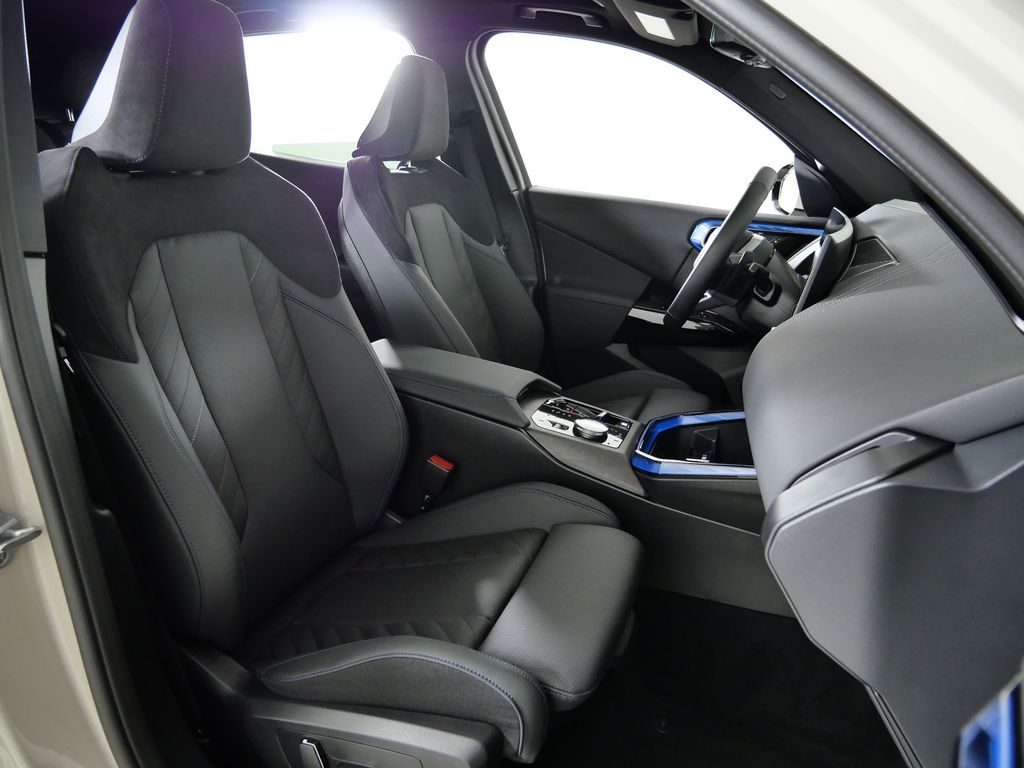 Thumbnail: 2026 BMW X3 - 10