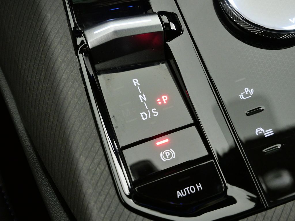 Thumbnail: 2026 BMW X3 - 13