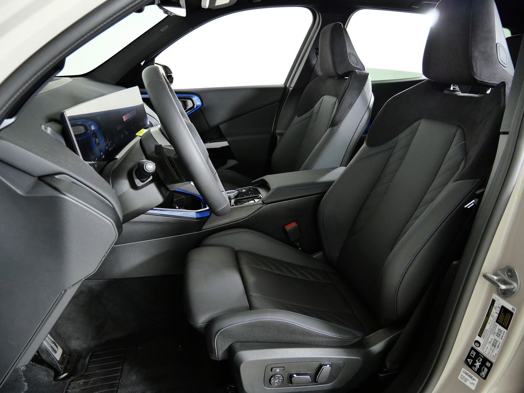 Thumbnail: 2026 BMW X3 - 38