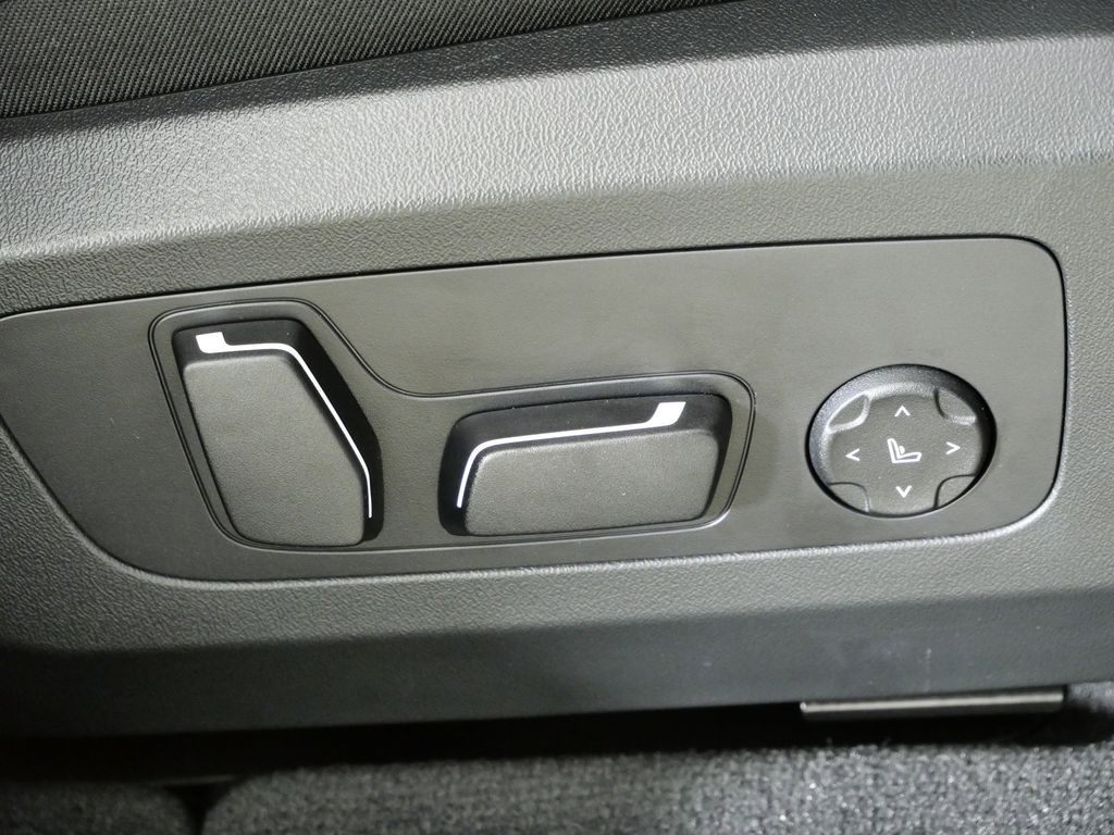 Thumbnail: 2026 BMW X3 - 28