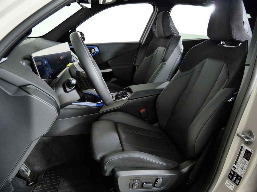 Thumbnail: 2026 BMW X3 - 41