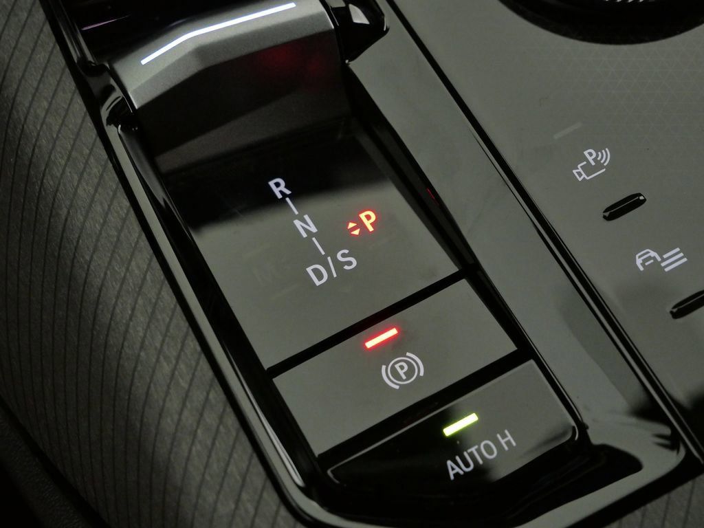 Thumbnail: 2026 BMW X3 - 13