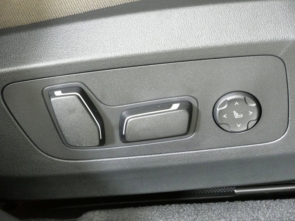 Thumbnail: 2026 BMW X3 - 29