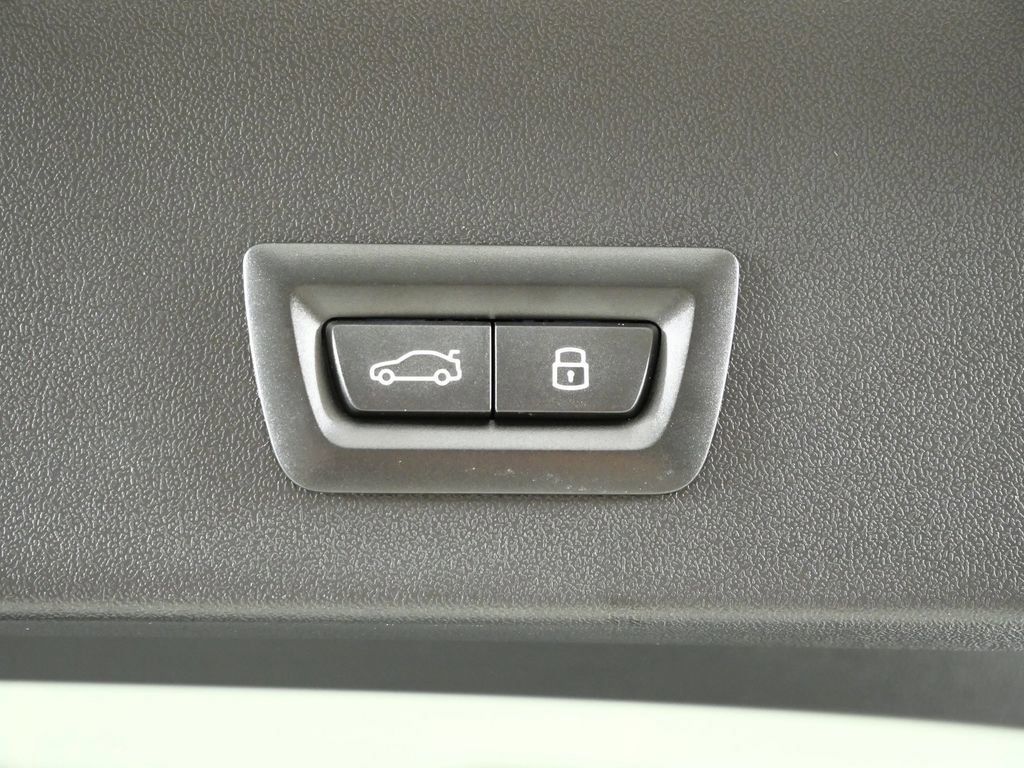 Thumbnail: 2026 BMW X3 - 32