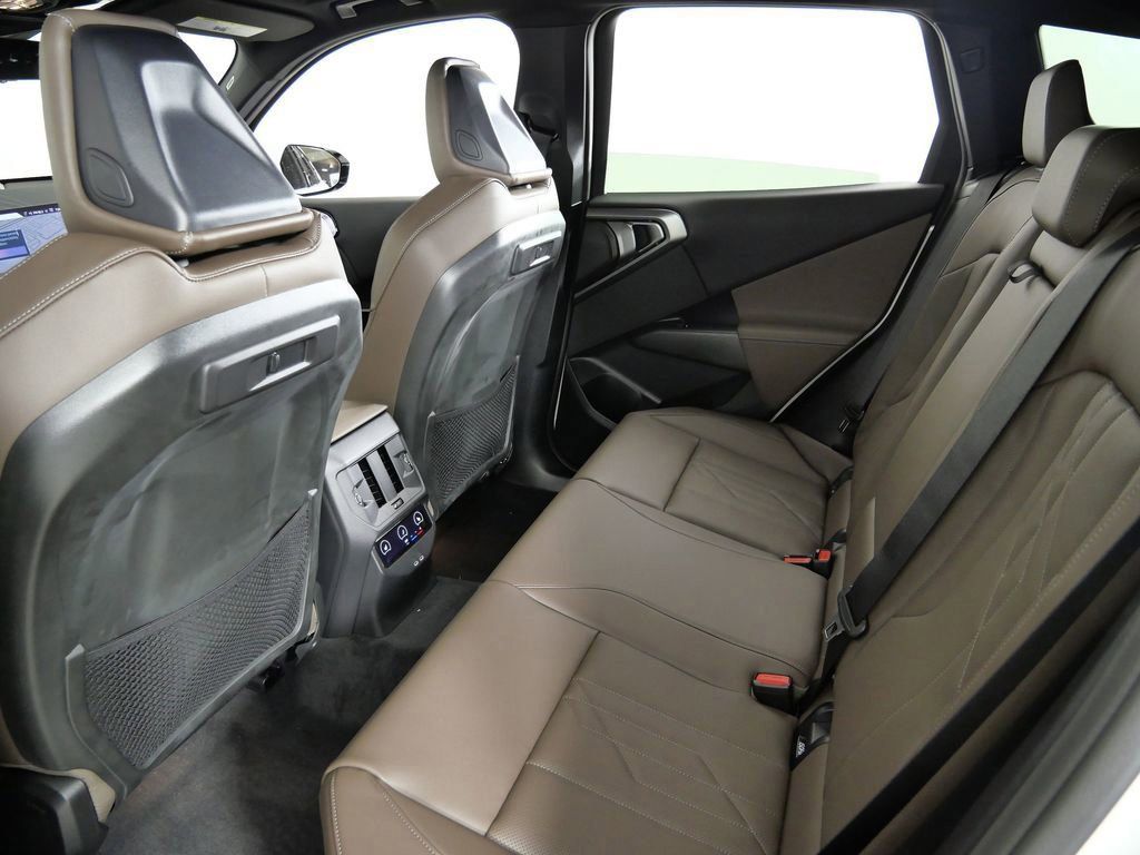 Thumbnail: 2026 BMW X3 - 33