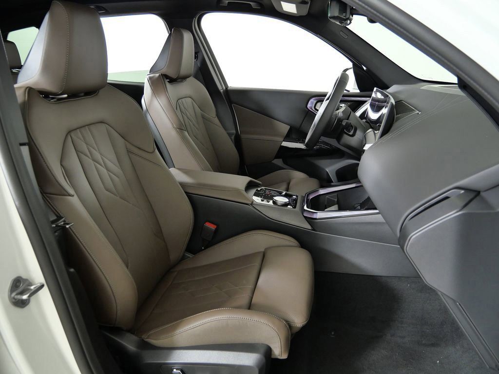 Thumbnail: 2026 BMW X3 - 10