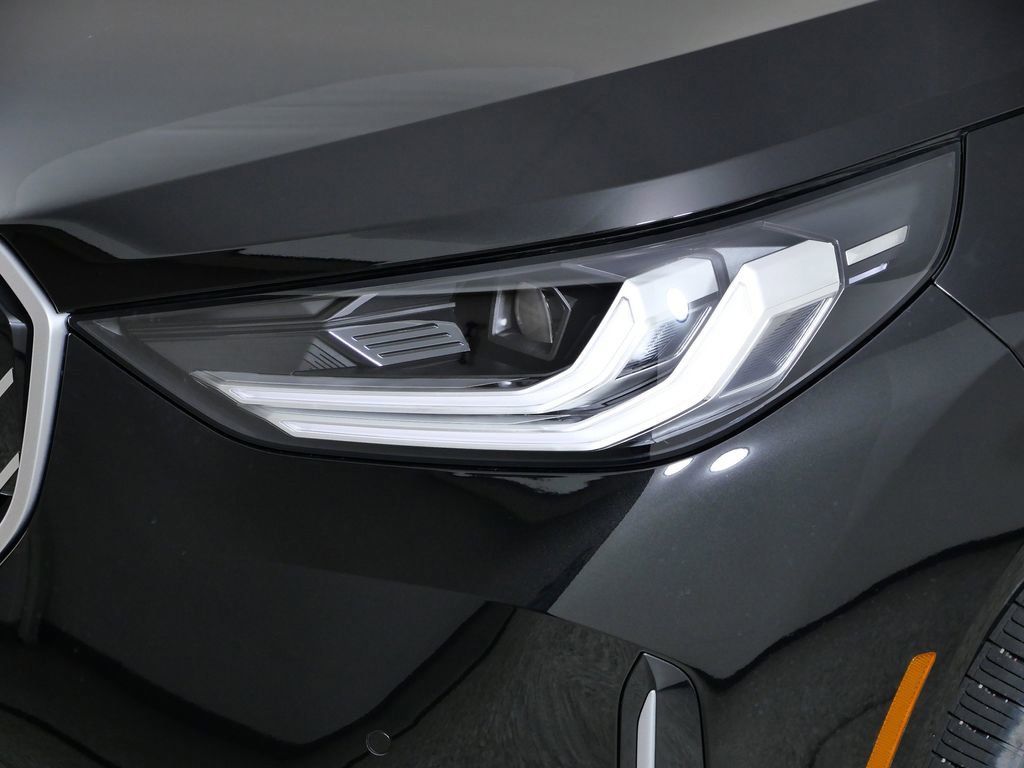 Thumbnail: 2026 BMW X3 - 17