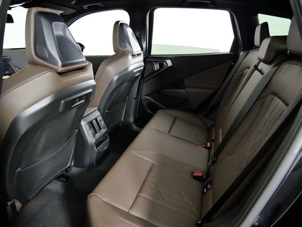 Thumbnail: 2026 BMW X3 - 32