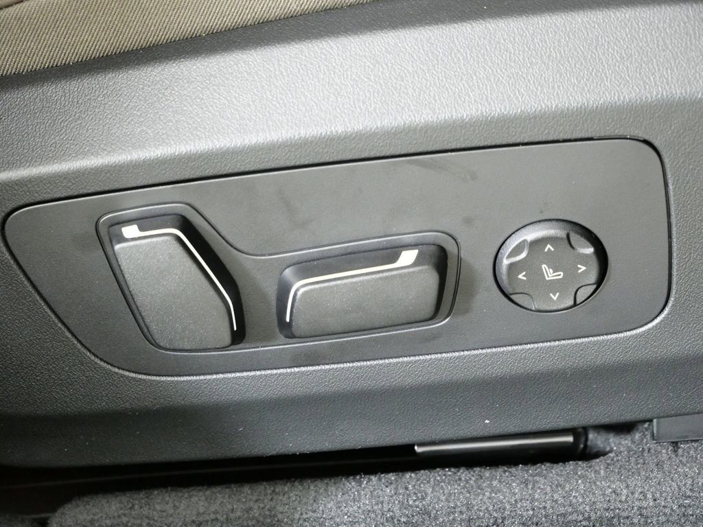 Thumbnail: 2026 BMW X3 - 27