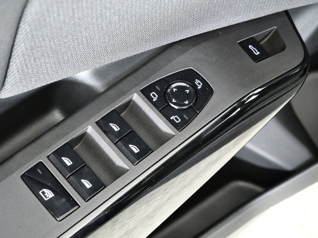 Thumbnail: 2026 BMW X3 - 37