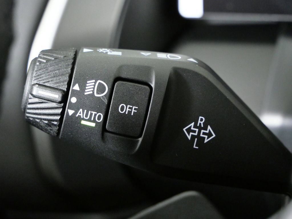 Thumbnail: 2026 BMW X3 - 9