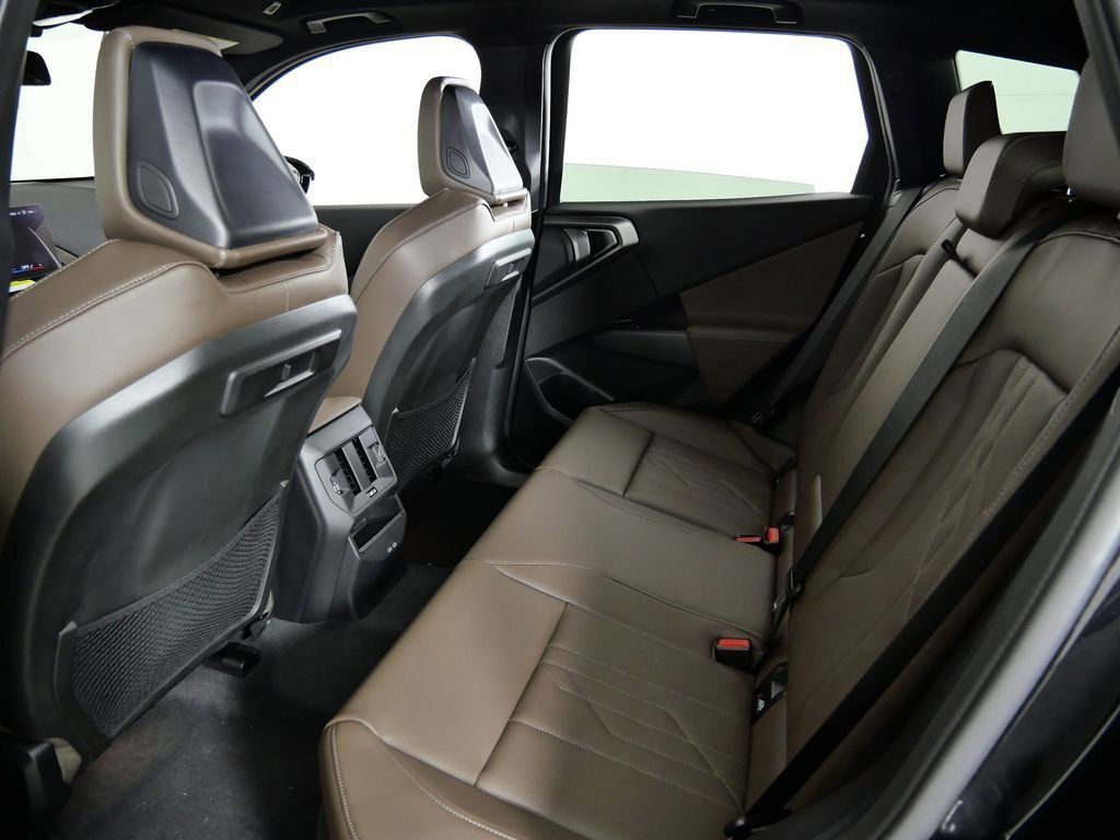 Thumbnail: 2026 BMW X3 - 32