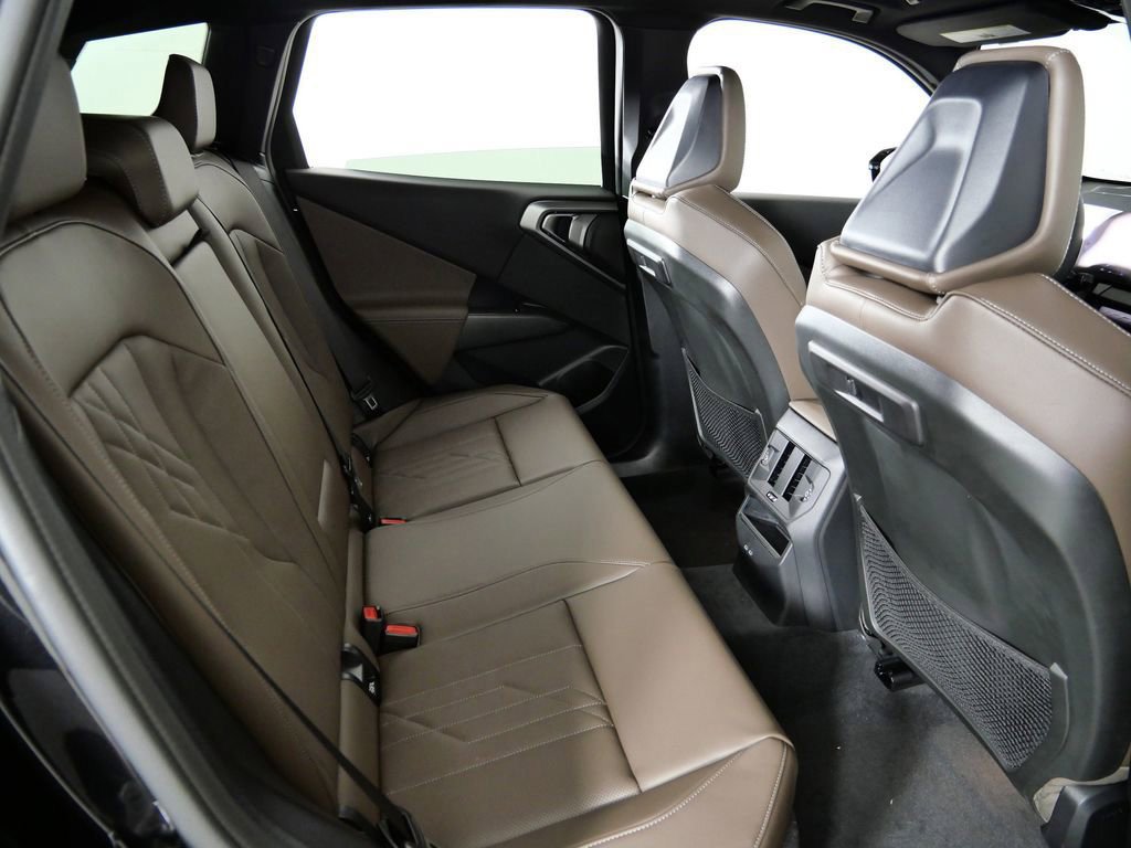 Thumbnail: 2026 BMW X3 - 12