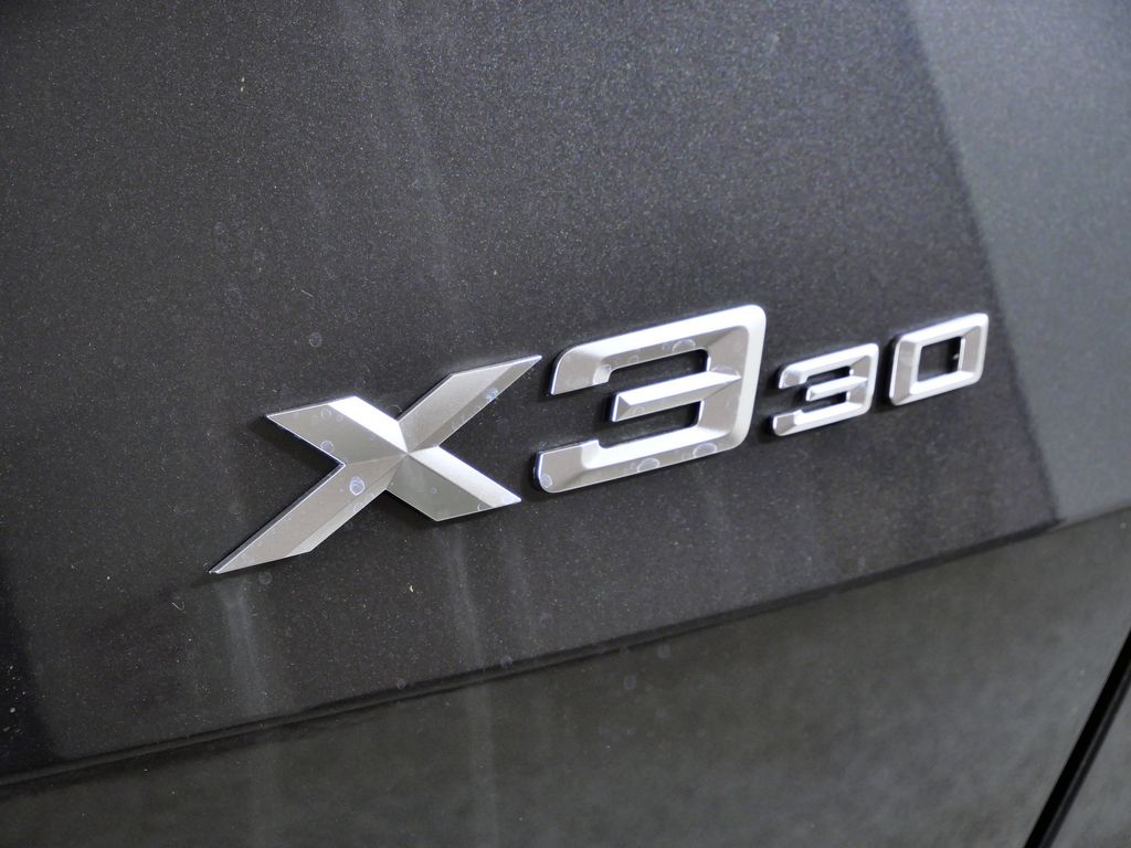 Thumbnail: 2026 BMW X3 - 22
