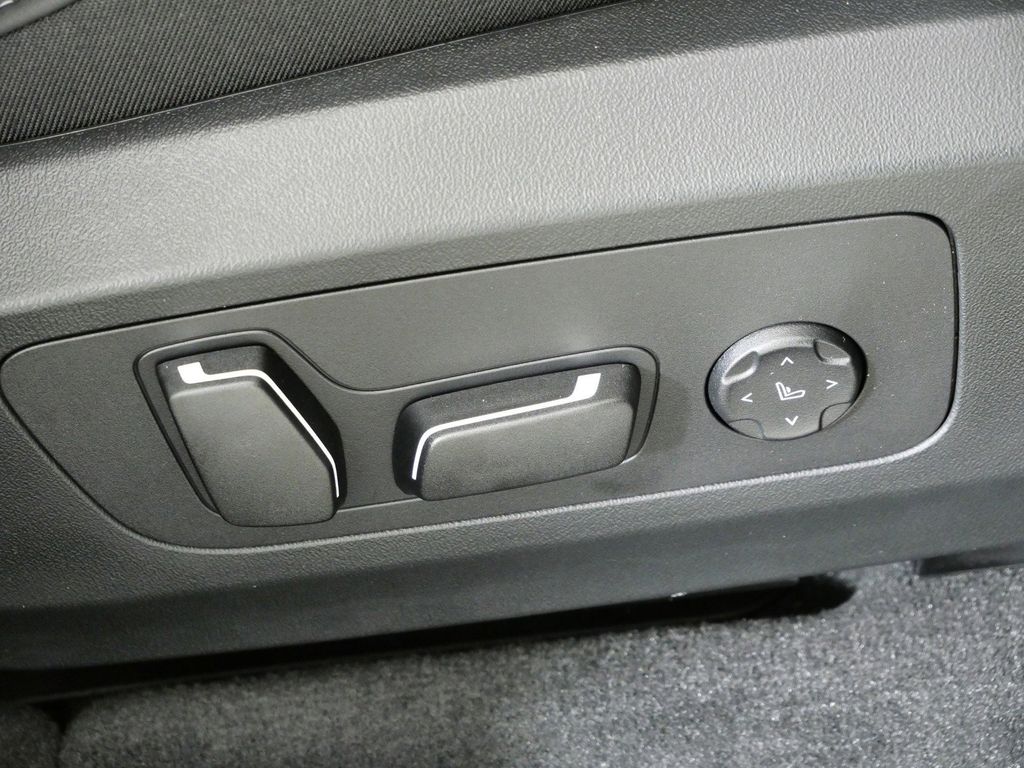 Thumbnail: 2026 BMW X3 - 28